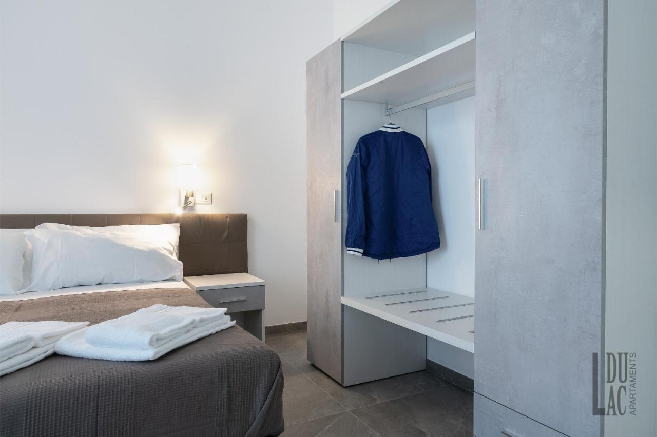 Du Lac Aparments Ντεζεντσάνο ντελ Γκάρντα Εξωτερικό φωτογραφία